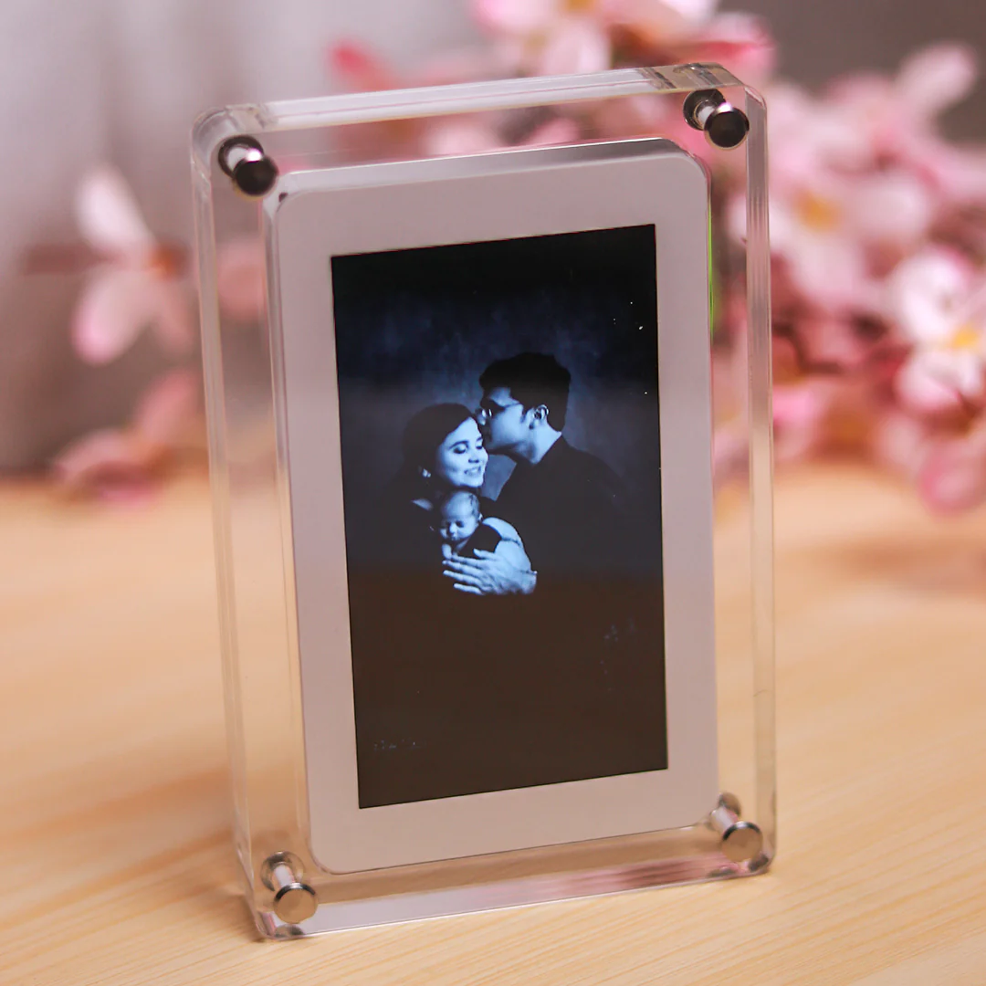 Wavyy Digital Photo Frame