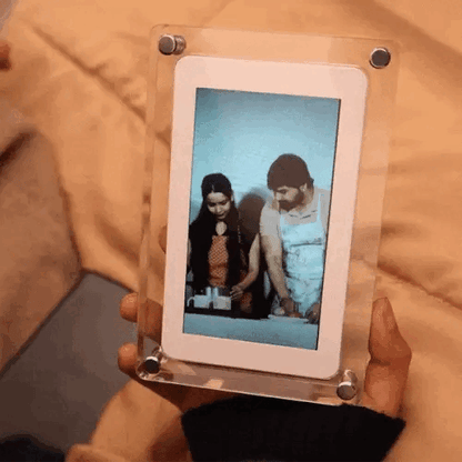 Wavyy Digital Photo Frame